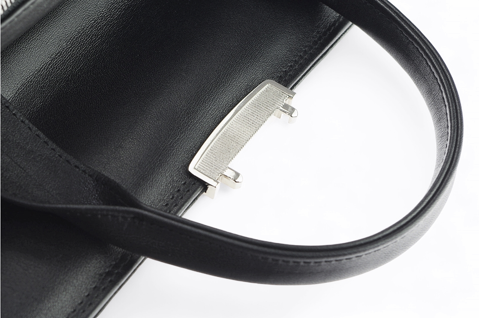 Кожаный портфель-сумка A4  703 BL-0-1BR_NIC